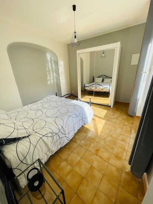 Chez Leo I - Appartement T2 Proche Tricastin Bollène Dış mekan fotoğraf