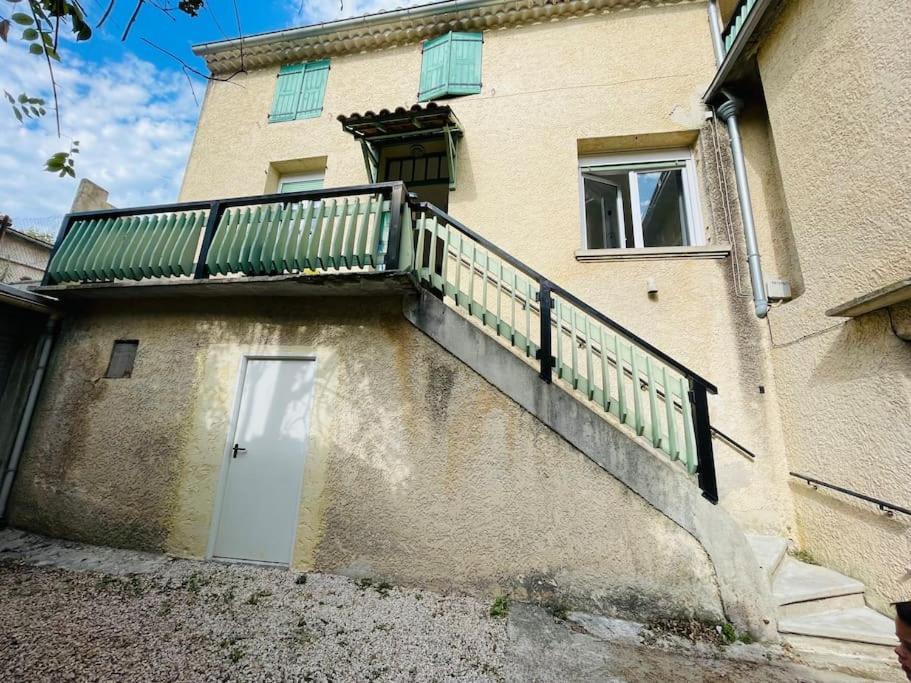 Chez Leo I - Appartement T2 Proche Tricastin Bollène Dış mekan fotoğraf